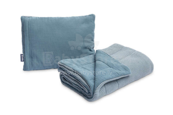 Knitted cot set with muslin - blue