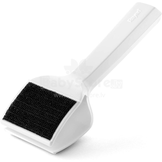 Clothes brush for wool clothing 