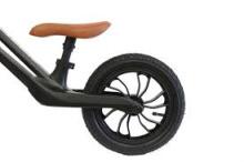 Aga Design Qplay Racer Art.20516 Brown Juodas vaikiškas bėgimo takelis su metaliniu rėmu ir pripučiamais ratais