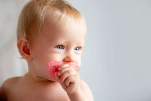 Teether, Juicy Raspberry, Pink, RaZbaby