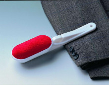 Clothes brush swivel 