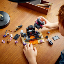 21242 LEGO® Minecraft™ „End“ arena