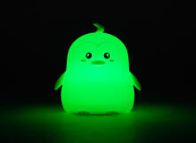 Bo Night Lamp Penguin Art.225775  Spalvą keičianti naktinė lemputė Pingvinas