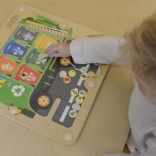 MASTERKIDZ magnetinė lenta atliekų rūšiavimui, perdirbimo sunkvežimis, Montessori
