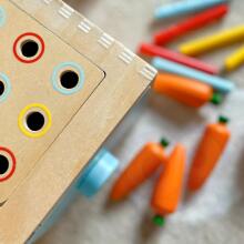 WOOPIE GREEN medinis edukacinis stalčius 4in1 Montessori morkų rūšiavimo žaidimas FSC