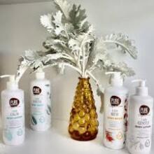 Pure Beginnings Body Wash I am clean Art.251270  Odos regeneruojamasis dušo želė su baobabu, rooibosu, marula ir prebiotikais, 500 ml