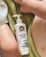 Pure Beginnings Baby Massage Oil Art.251284 moisturizing massage and bath oil with jojoba, almond, avocado oil and Kalahari melon extract for dry and very dry skin, 100 ml