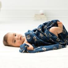 Aden Anais Muslin Swaddles Art.251320 Map The Star High quality bamboo muslin swaddle, 1 pc. (120x120 cm)