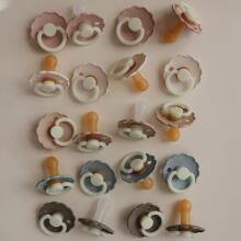 Frigg Daisy Round Latex Art.76222486 Aurora/Croissant Pacifier (nipple) made of 100% natural rubber 6-18 months (2 pcs.)