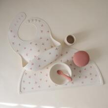 Mushie Silicone Bib Art.101498 Baby bib made of 100% high quality silicone