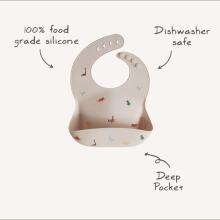 Mushie Silicone Bib Art.2500019 Blush Baby bib made of 100% high quality silicone