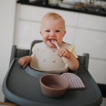 Mushie Silicone Bib Art.2500105 Baby bib made of 100% high quality silicone