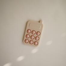 Mushie Phone Press Toy Art.2860031 Silikoninis barškutis (100 % natūralus)
