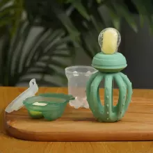 Haakaa Octopus Freeze-N-Feed Mini Combo Art.BHK150-PG Green Silicone strainer for feeding fresh vegetables (Nibbler)