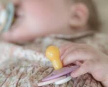 Rebael Natural Rubber Round Latex Art.292017 Laurel   Pacifier (nipple) made of 100% natural rubber 0-6 months (1 pcs.)