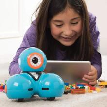 Stebuklingos dirbtuvės Dash kodavimo robotas