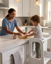 Wooden Learning Tower Lullza Art.298326 White Wooden kitchen stool/step stool for toddlers