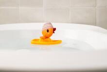 Bath toys - Floating boat - Gaspard the duck
